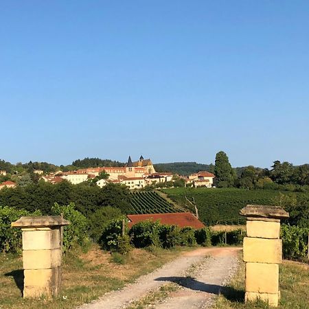 Gites Le Lancelot Ambierle Exterior photo