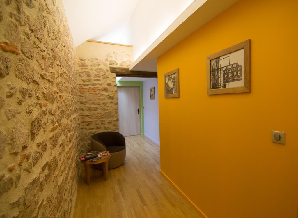 Gites Le Lancelot Ambierle Exterior photo